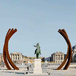 Bernar Venet, 85.8 degree Arc x 16, 2011