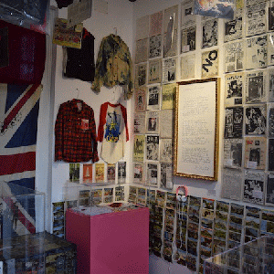 Collection of Mick Jones, The Rock and Roll Public Library, 2015