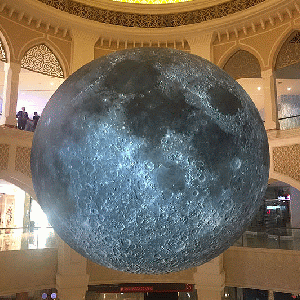 Luke Jerram, Museum of the Moon, 2017